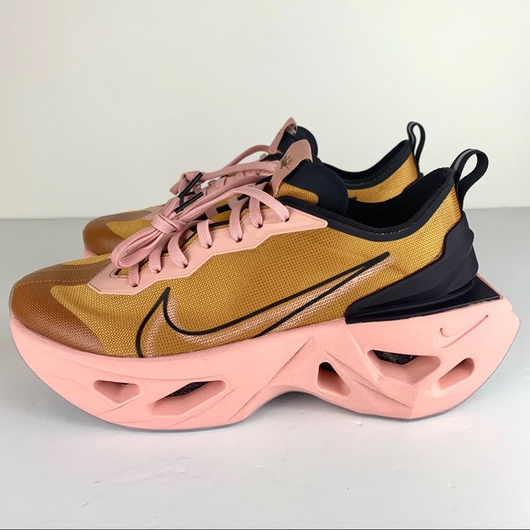 Nike Shoes - Nike Women’s ZoomX Vista grind gold stardust